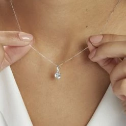 Histoire D'Or Collier Clothilde Or Blanc Topaze Et Oxyde De Zirconium 11 Histoire D'Or Collier Clothilde Or Blanc Topaze Et Oxyde De Zirconium -Boucles d'Oreilles Soldes B3CFBTB505 model1