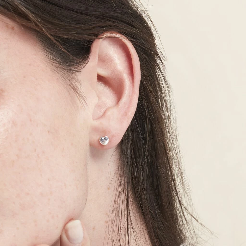 Histoire D'Or Boucles D'oreilles Puces Or Jaune Katherine Oxyde De Zirconium 5 Histoire D'Or Boucles D'oreilles Puces Or Jaune Katherine Oxyde De Zirconium – Image 3