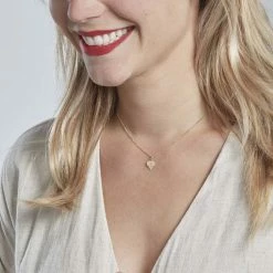 Histoire D'Or Pendentif Eudocie Coeur Message Or Jaune 10 Histoire D'Or Pendentif Eudocie Coeur Message Or Jaune -Boucles d'Oreilles Soldes B3PFJW0398 model0